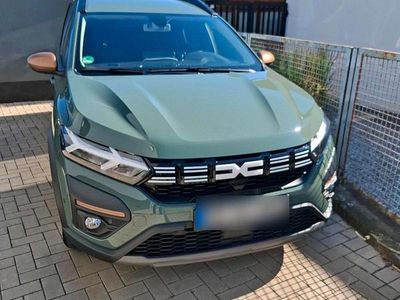 Usata Dacia Jogger 110 CV (80 kW) 2024 Verde Monovolume