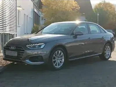 Gebraucht Audi A4 Advanced 163 PS (119 kW) 2020 Grau Limousine