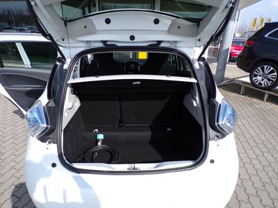 gebraucht Renault Zoe Life R110 Navi Bose Klimaautom Fahrerprofil DAB Keyless Entry Keyless Temp Tel.-Vorb.
