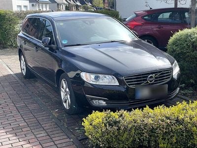 Gebraucht Volvo V70 Summum 181 PS (133 kW) 2014 Schwarz Kombi