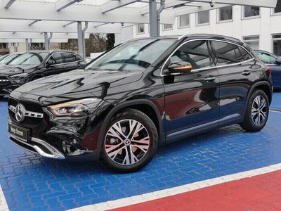 Gebraucht Mercedes GLA180 Progressive 136 PS (100 kW) 2024 Metalliclack kosmosschwarz SUV