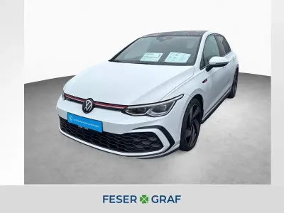 Używany VW Golf VIII GTI 245 KM (180 kW) 2024 Biały Sedan/Limuzyna