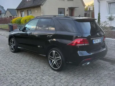 Gebraucht Mercedes GLE350 258 PS (189 kW) 2017 Schwarz SUV