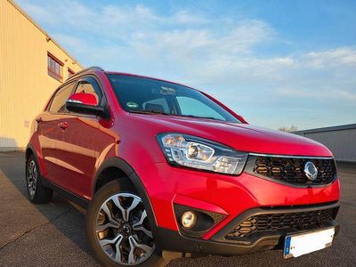 Gebraucht SsangYong Korando Sapphire 178 PS (130 kW) 2016 Rot SUV