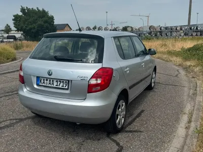 Gebraucht Skoda Fabia 70 PS (51 kW) 2008 Grau Kleinwagen