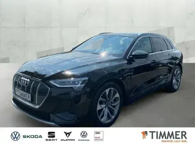 Gebraucht Audi e-tron S-Line 230 kW (313 PS) 2022 Mythosschwarz metallic SUV