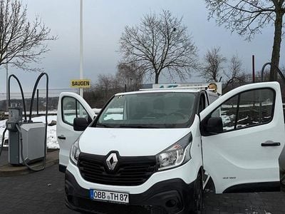 Gebraucht Renault Traffic 121 PS (88 kW) 2016 Weiß Van / Kleinbus