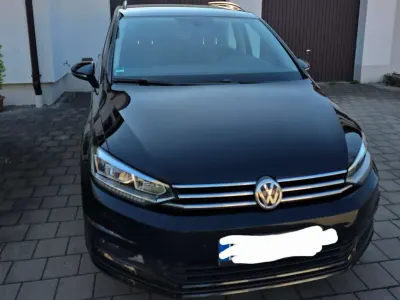 Gebraucht VW Touran Comfortline 150 PS (110 kW) 2017 Schwarz Van / Kleinbus