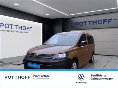 Usata VW Caddy Maxi Basis 102 CV (75 kW) 2024 Marrone Monovolume