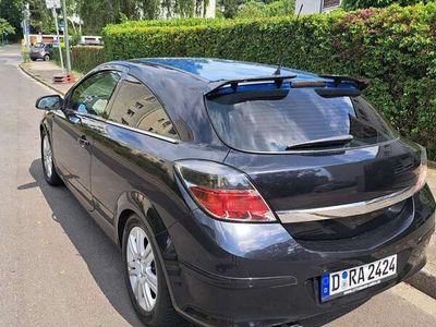 Opel Astra GTC