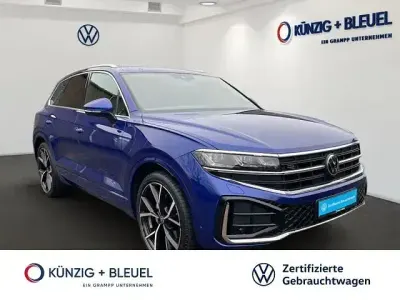 Gebraucht VW Touareg R-line 286 PS (210 kW) 2025 Lapiz blue metallic SUV
