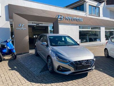 gebraucht Hyundai i30 1.5 T-GDI Hybrid Trend, Navi + Komfort + LED