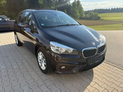 Gebraucht BMW 216 Active Tourer Advantage 102 PS (75 kW) 2016 Schwarz Van / Kleinbus