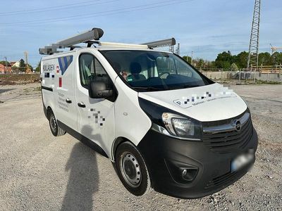 Second-hand Opel Vivaro 90 CP (66 kW) 2016 Alb Monovolum