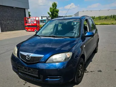 Gebraucht Mazda 2 90 PS (66 kW) 2004 Blau Kleinwagen