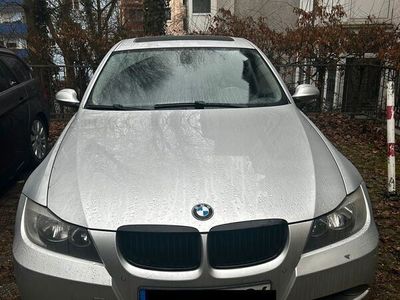 gebraucht BMW 320 Benzin