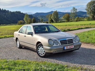 Mercedes E230