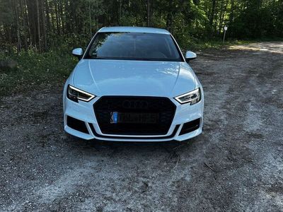 gebraucht Audi A3 8V 2,0 TDI S-line plus LED Scheinwerfer Navi Kamera