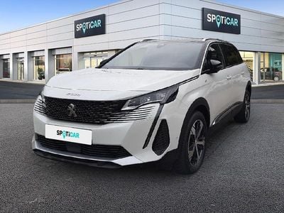 Weiß Gebraucht 2023 Peugeot 5008 GTi Van / Kleinbus | 26.690 € (Guter Preis)