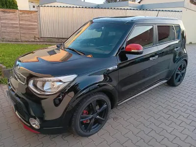 Gebraucht Kia Soul 132 PS (97 kW) 2015 Schwarz SUV