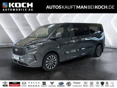 Neu Ford Tourneo Titanium 170 PS (125 kW) 2025 Rot Van / Kleinbus