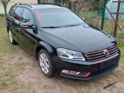 Gebraucht VW Passat 122 PS (89 kW) 2011 Schwarz Kombi