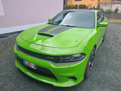 Gebraucht Dodge Charger 373 PS (274 kW) 2017 Grün Limousine