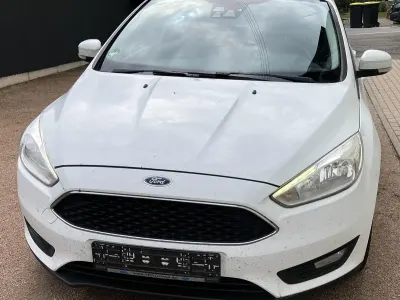 Gebraucht Ford Focus 150 PS (110 kW) 2015 Weiß Kombi