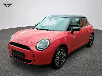 Gebraucht Mini Cooper SE Classic 160 kW (218 PS) 2025 Rot Kleinwagen