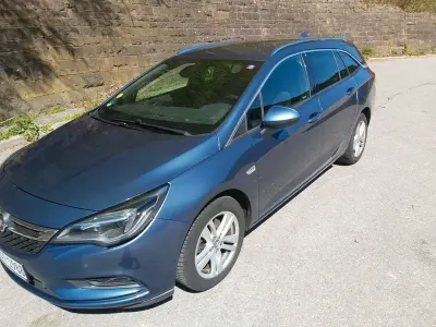 Gebraucht Opel Astra Dynamic 135 PS (99 kW) 2017 Blau Kombi