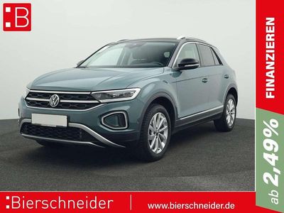 Blau Gebraucht 2024 VW T-Roc Style SUV | 27.750 € (Guter Preis)