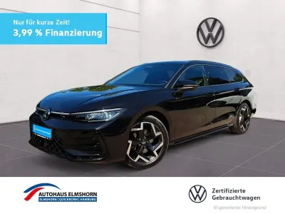 Gebraucht VW Passat R-line 150 PS (110 kW) 2024 Grenadillschwarz metallic Kombi