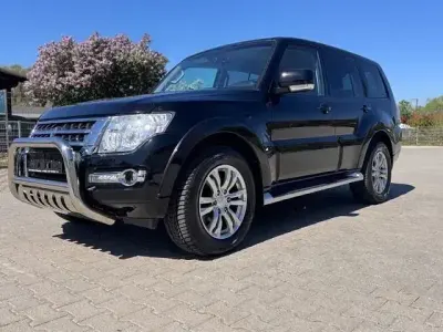 Begagnad Mitsubishi Pajero 190 HK (139 kW) 2016 Svart SUV