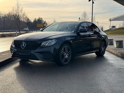 Gebraucht Mercedes E350 AMG 299 PS (219 kW) 2018 Schwarz Limousine