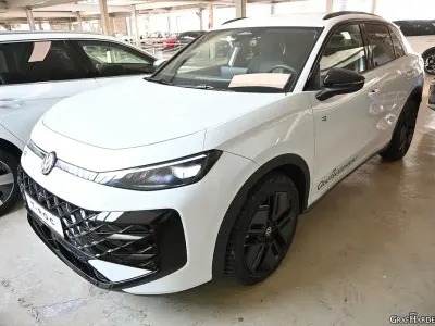 Gebraucht VW T-Roc R-line 150 PS (110 kW) 2025 Weiß SUV