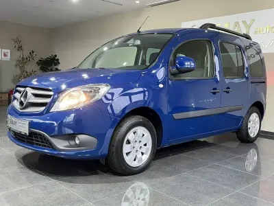 Gebraucht Mercedes Citan 111 Edition 116 PS (85 kW) 2020 Blau Van / Kleinbus