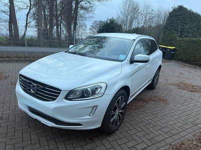 Usata Volvo XC60 Linje Inscription 190 CV (139 kW) 2016 Bianco SUV