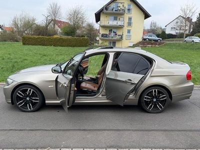 Gebraucht BMW 318 Sport Line 143 PS (105 kW) 2009 Braun Limousine