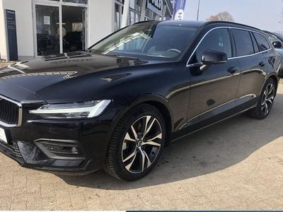 Second-hand Volvo V60 Core 197 CP (144 kW) 2025 Negru Break
