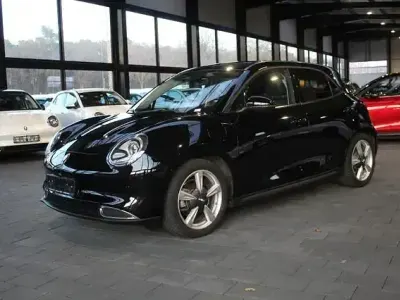 Usata Ora 03 125 kW (171 CV) 2023 Nero Utilitaria
