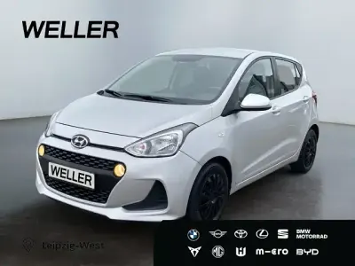 Gebraucht Hyundai i10 Trend 67 PS (49 kW) 2019 Silber Kleinwagen