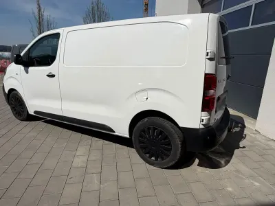 Gebraucht Opel Vivaro 150 PS (110 kW) 2021 Weiß Van / Kleinbus