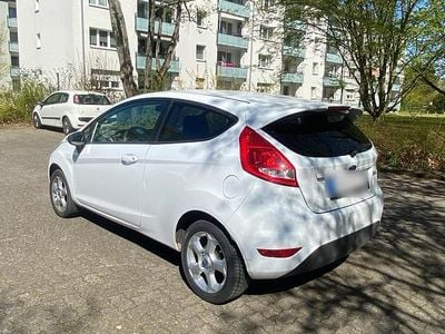 Second-hand Ford Fiesta 60 CP (44 kW) 2009 Alb Hatchback