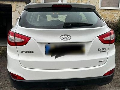 Gebraucht Hyundai ix35 Trend 136 PS (100 kW) 2015 Weiß SUV