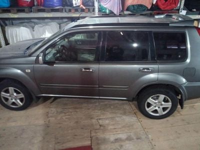 Grau Gebraucht 2006 Nissan X-Trail SUV | 3.499 € (Fairer Preis)