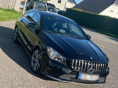 Mercedes CLA200