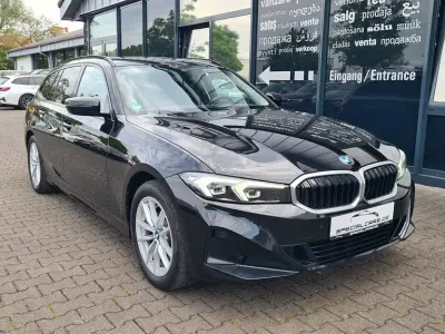 Używany BMW 320 190 KM (139 kW) 2023 Czarny Sedan/Limuzyna