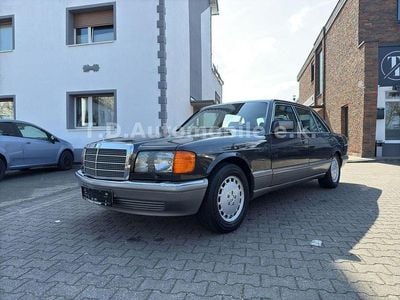 Gebraucht Mercedes 560 279 PS (205 kW) 1988 Grau Limousine