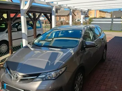 Gebraucht Toyota Auris 130 PS (95 kW) 2014 Braun Kombi