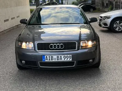 Gebraucht Audi A4 130 PS (95 kW) 2001 Silber Limousine